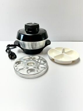 Vintage Sunbeam Automatic Egg Cooker Model 23-1A Hard Soft Boiled Poached Clean